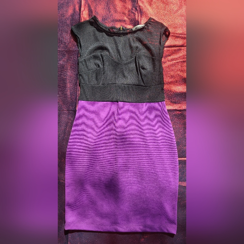 MYSTIC Black Fishnet Purple Dress Size Large